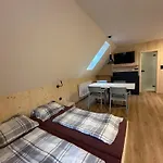A Restaurace Pod Sjezdovkou Cenkovice