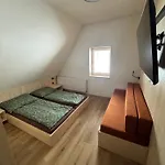 A Restaurace Pod Sjezdovkou Guest house 3*