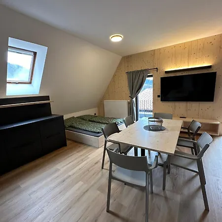 A Restaurace Pod Sjezdovkou 3* Cenkovice