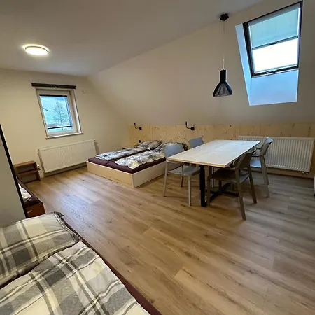 A Restaurace Pod Sjezdovkou Casa de hóspedes 3*