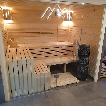 A Restaurace Pod Sjezdovkou Cenkovice