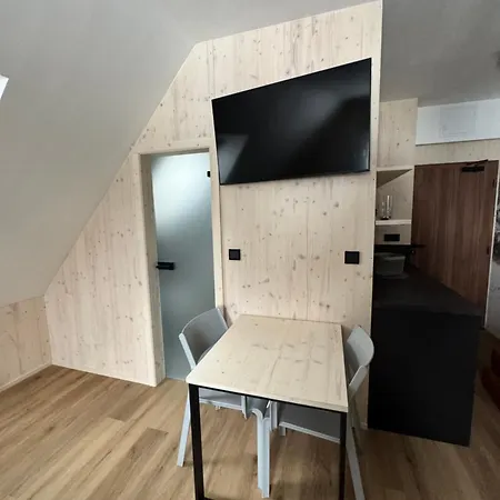 A Restaurace Pod Sjezdovkou *