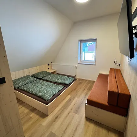A Restaurace Pod Sjezdovkou Cenkovice