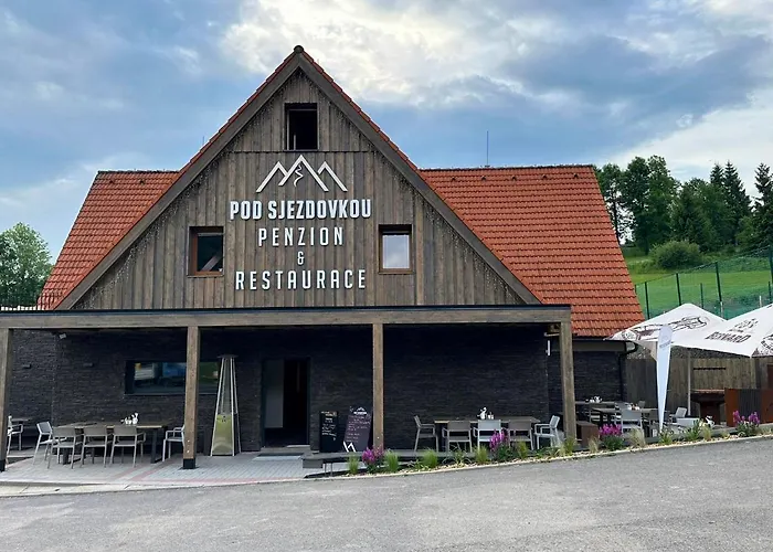 A Restaurace Pod Sjezdovkou * Cenkovice