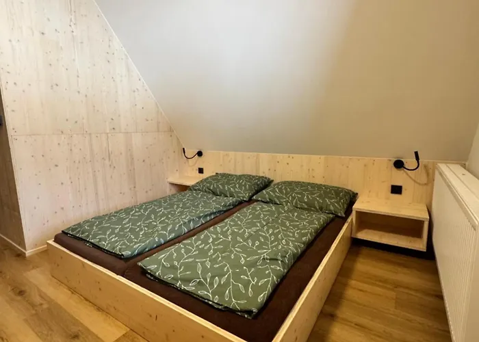 A Restaurace Pod Sjezdovkou *